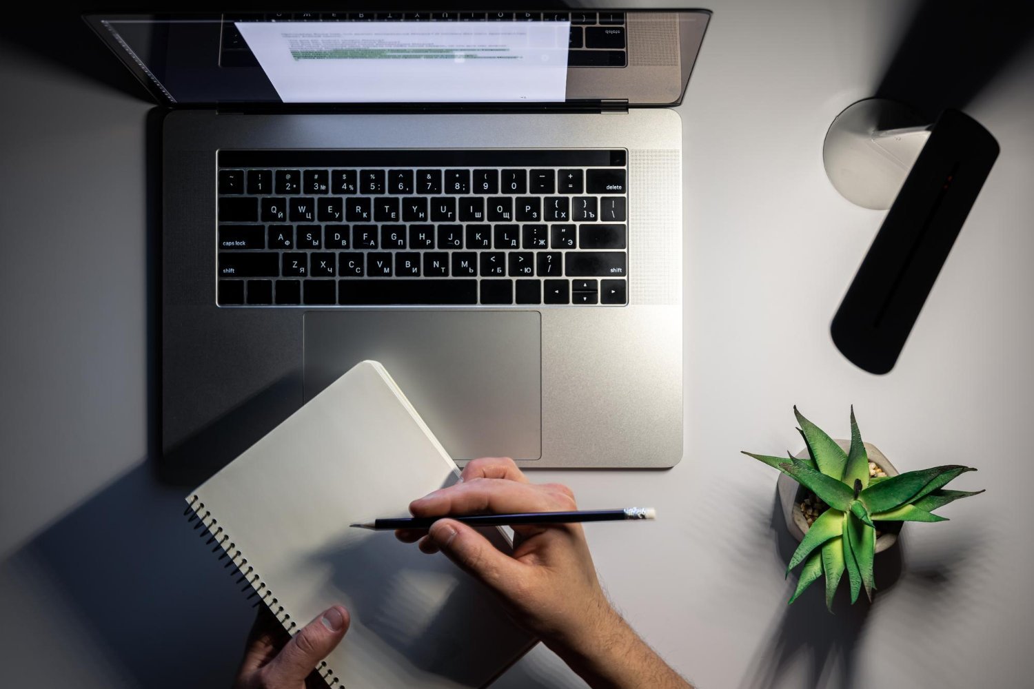 Blog corporativo optimizado para SEO que fortalece el posicionamiento web de empresas en Quito